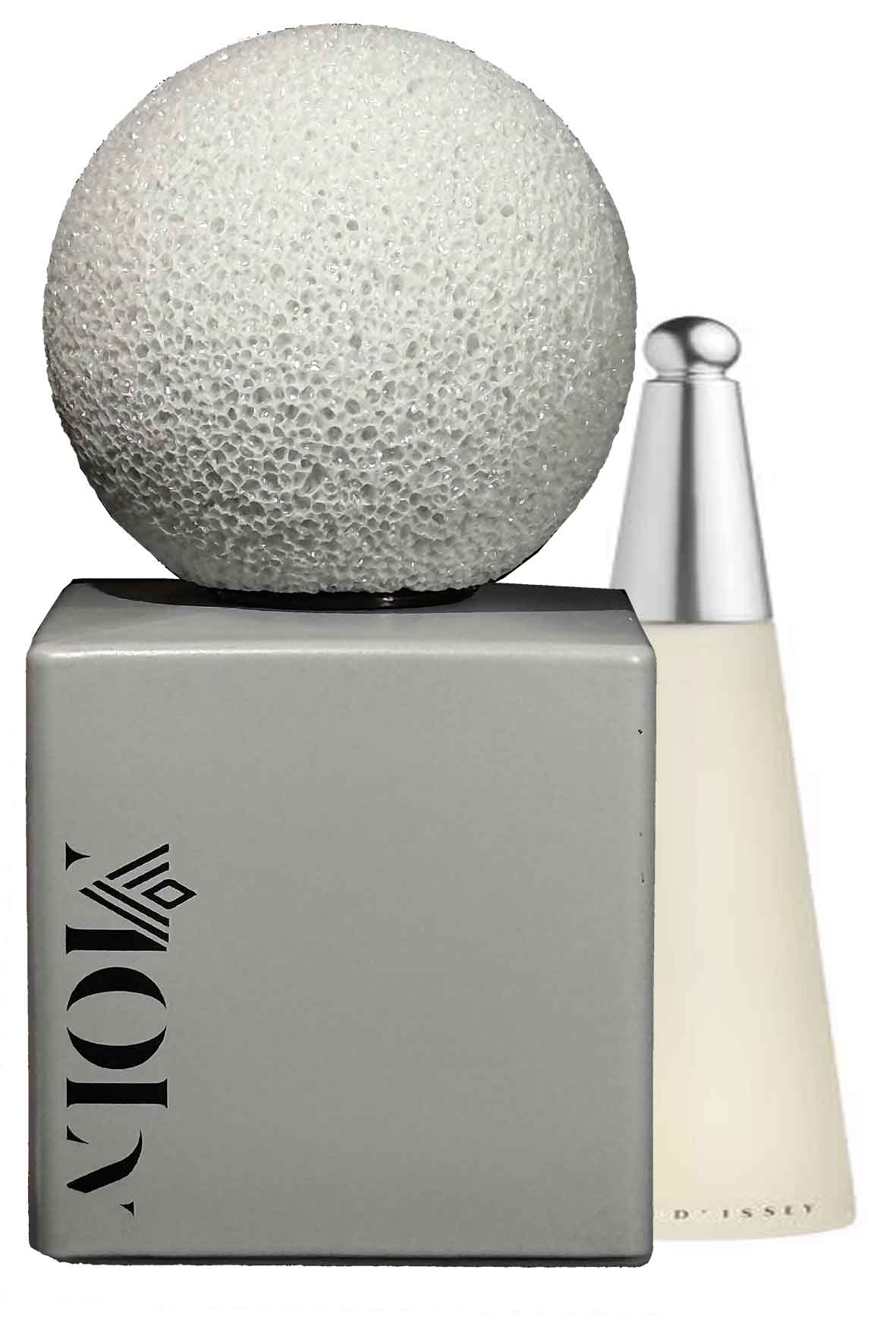 Issey Miyake (164)